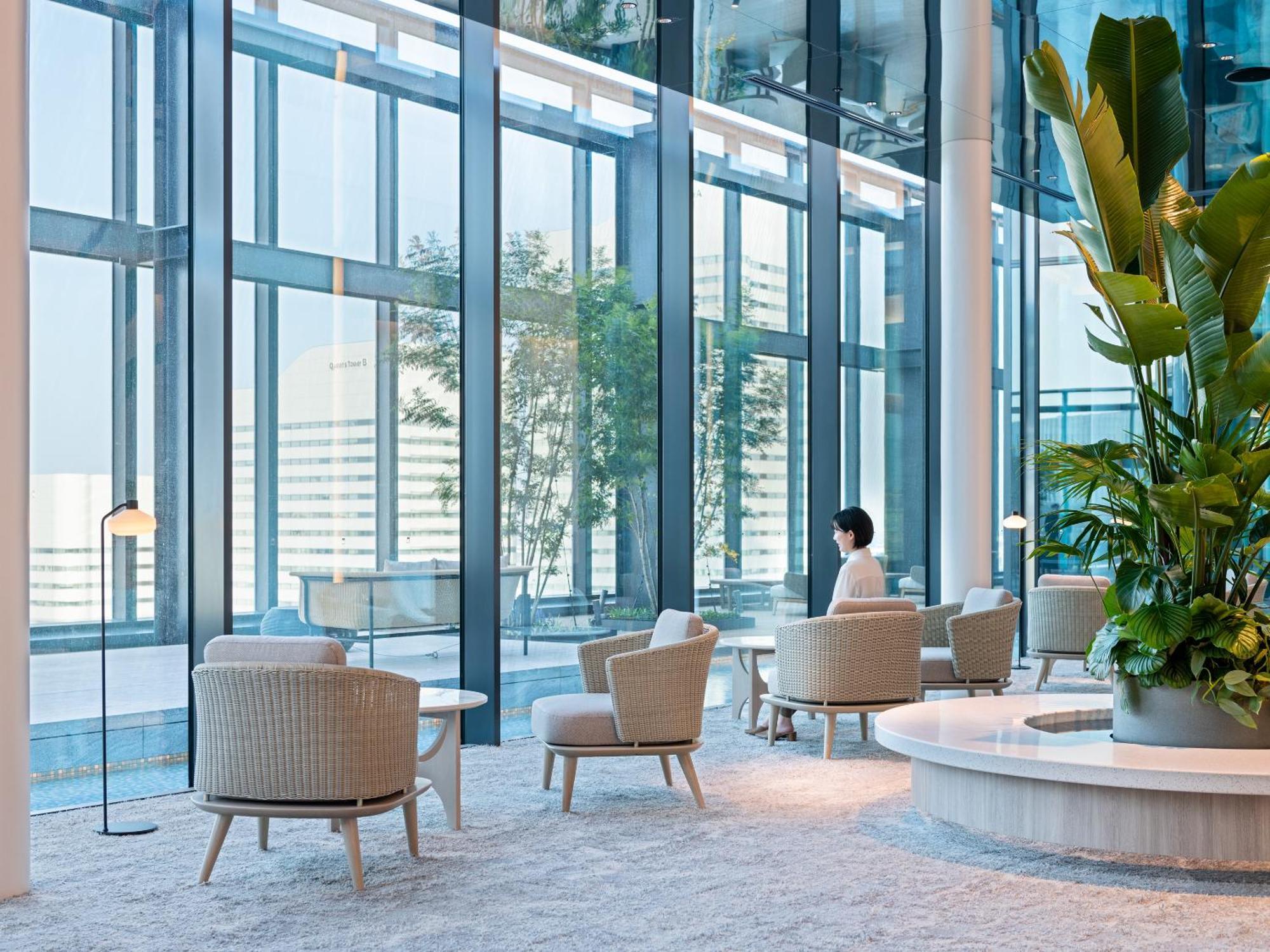 Mitsui Garden Hotel Yokohama Minatomirai Premier Exterior foto The interior of the lounge